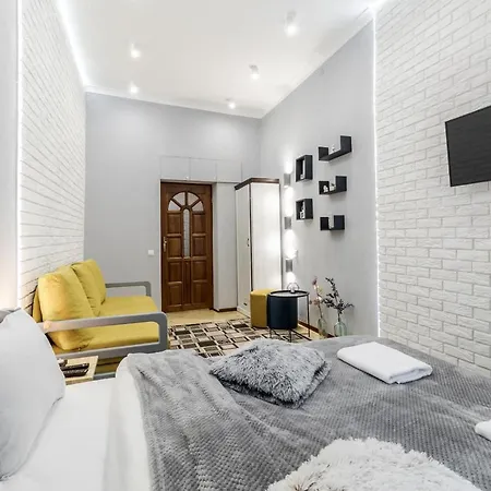 Apartment Chornovola Blue *