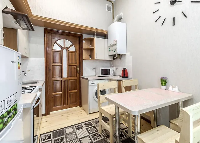 Chornovola Blue 利沃夫