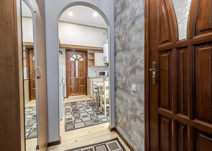 Chornovola Blue 公寓